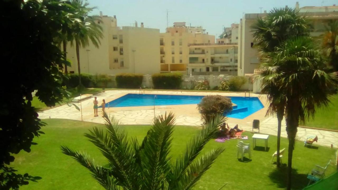 נרחה Bright Studio With Pool, Torrecilla Beach מראה חיצוני תמונה